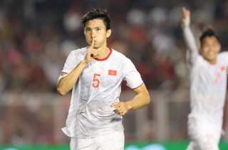 Quả bóng Vàng, tiêu chí đạo đức và tranh cãi về trường hợp Văn Hậu