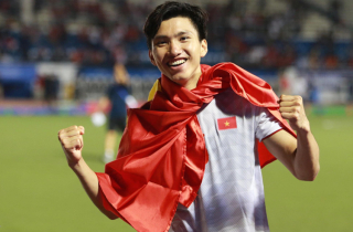 Văn Hậu lập kỷ lục xưa nay hiếm trong làng bóng đá Việt Nam