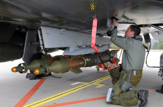 Người Mỹ biến bom \