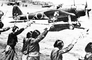 Kinh hoàng vũ khí đáng sợ nhất của Không quân Nhật trong CTTG 2