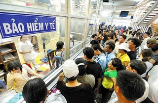 Bảo hiểm y tế bị phù phép: bác sĩ mỗi ngày khám 180 bệnh nhân