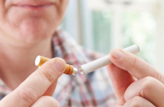 Nguy cơ ung thư do hút thuốc lá điện tử