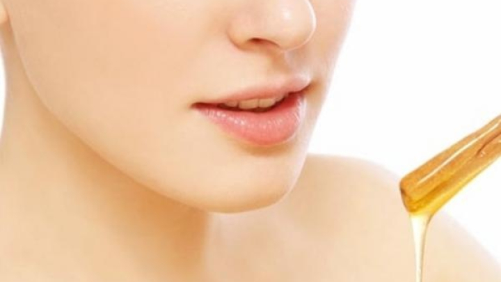 Cách giảm thâm môi mùa đông cực đơn giản
