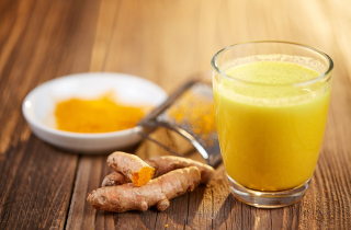 Uống sữa nghệ bạn sẽ thấy điều tuyệt vời cho sức khỏe