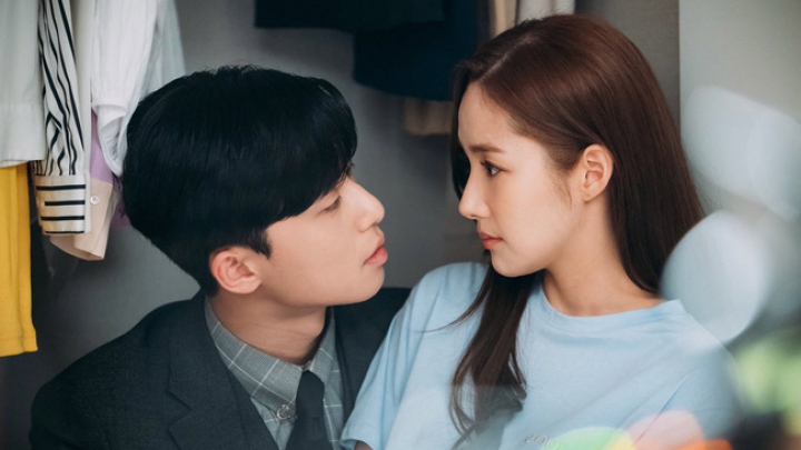 Âm mưu làm cú trót, hốt tiền rồi chia tay sếp già và cái kết bất ngờ