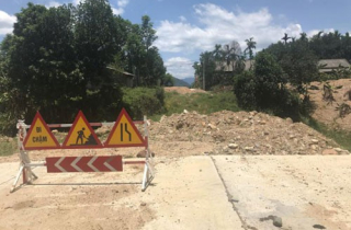 Vướng một hộ dân, đường hàng trăm tỉ đồng không thể thông tuyến