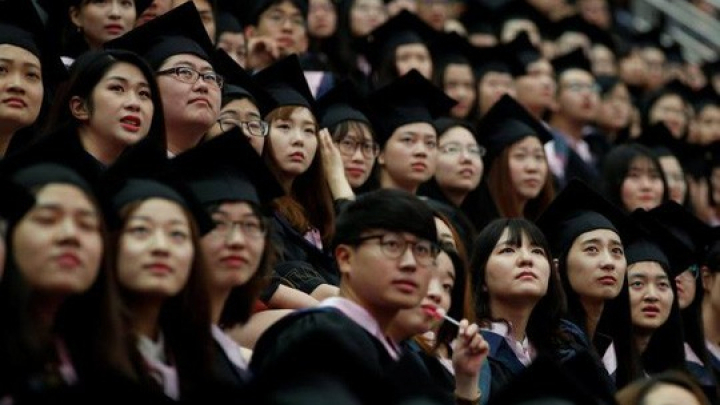 Bị gây khó, học sinh Trung Quốc không chọn du học Mỹ