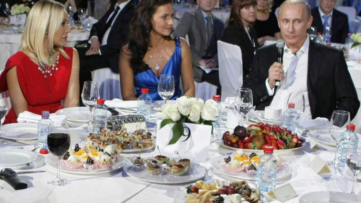 Diễn viên Italy bị phạt tù vì nói dối