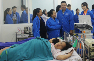 Bà bầu Sài Gòn trải nghiệm hành trình vượt cạn trước khi sinh