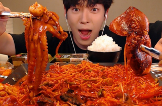 Trào lưu mukbang - ngon mắt ngon miệng nhưng nhiều hiểm họa