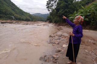 Hy hữu: Cụ bà 83 tuổi cứu cả làng thoát chết trong mưa lũ ở Sơn La
