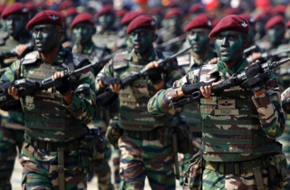 Nỗ lực hiện đại hóa quân đội bằng khí tài Trung Quốc của Malaysia