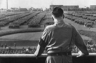 5 vũ khí đáng sợ nhất của Hitler khiến quân đồng minh liểng xiểng