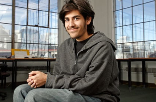 Cuộc đời bi kịch của hacker bị FBI coi là đặc biệt nguy hiểm