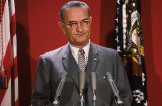 Liên Xô và vụ ám sát Tổng thống Kennedy: Giải mật Phó Tổng thống Mỹ tranh quyền