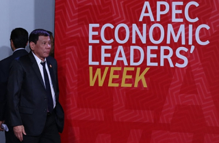Những câu chuyện gây chú ý bên lề các kỳ APEC