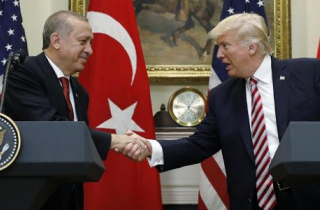 Ngừng cấp vũ khí cho người Kurd Syria: Chiến lược Mỹ phá sản?