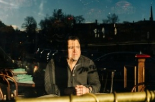 Nguyên sĩ quan tình báo Mỹ công bố về đĩa bay và kế hoạch tuyệt mật