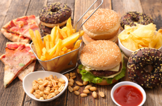 Thực phẩm siêu chế biến làm tăng nguy cơ tử vong sớm