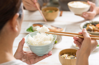 Nên dành 30 phút cho một bữa ăn