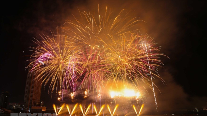 Nhìn lại màn bắn pháo hoa ấn tượng trong đêm khai mạc DIFF 2019