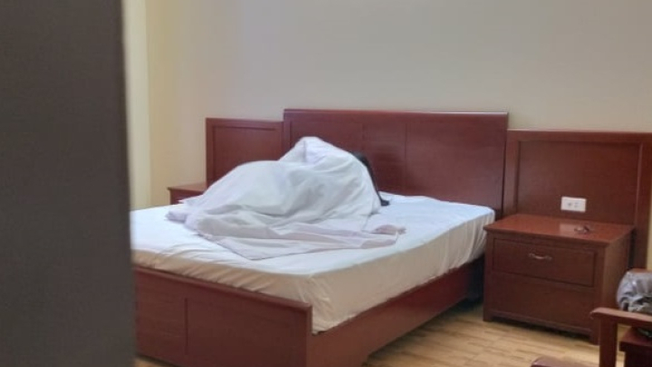 Giữa trưa, hành động của anh trai chồng khiến nàng dâu toát mồ hôi