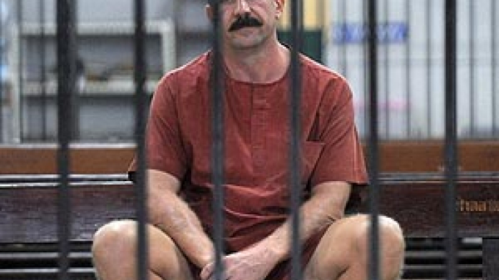 Trùm mafia có 60 vận tải cơ chở súng đạn bán cho các nước