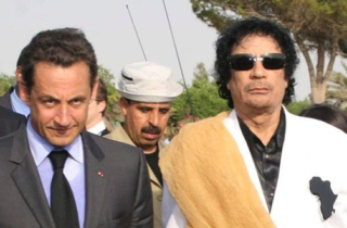 Cuộc gặp bị nghi bàn việc hỗ trợ tranh cử giữa Gaddafi và Sarkozy năm 2005