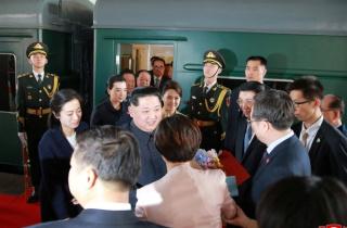 Bên trong tàu chở Kim Jong-un tới Bắc Kinh