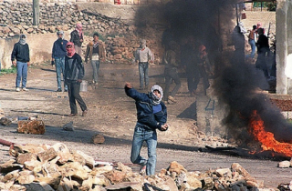 Cuộc nổi dậy đầu tiên của người Palestine chống Israel 30 năm trước