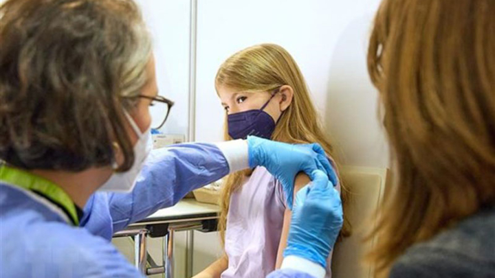 Cần xóa bỏ bất bình đẳng giàu - nghèo trong tiêm vaccine COVID-19