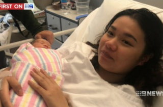 Bác sĩ Úc quên kim trong bụng sản phụ Việt