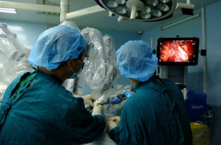 Người đàn ông phải cắt bỏ một phần phổi do 30 năm nghiện thuốc lá