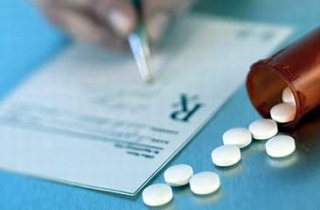 Siết kê toa thuốc biệt dược gốc đắt tiền tại các bệnh viện