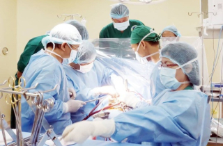 Bệnh viện Đa khoa Xuyên Á vừa phát hiện và thay van tim nhân tạo cho một trường hợp bệnh lạ là van tim bị vôi hóa.