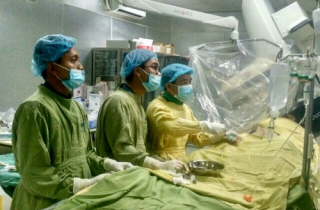 Bác sĩ Sài Gòn phối hợp An Giang hồi sinh cụ ông tắt thở