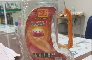 Bé trai 14 tháng tuổi suy đa tạng vì uống dầu Parafin