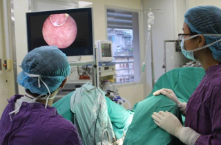 Cụ ông 104 tuổi được mổ cắt u tuyến tiền liệt