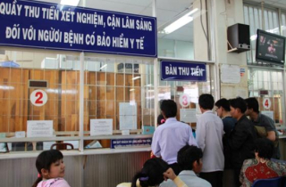Bảo hiểm, y tế đối thoại căng thẳng về chi trả phí cho người bệnh