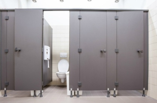 Bí kíp tránh lây bệnh từ nhà vệ sinh công cộng