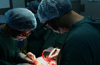 Cô gái sụt 20 kg sau 5 năm đi nhiều bệnh viện mà không hết bệnh