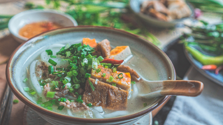 Bánh canh chả cá thanh ngọt ăn một lần nhớ mãi