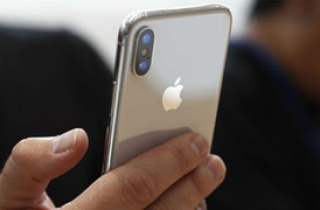Giá smartphone ngày càng cao vì Galaxy Note8 và iPhone X