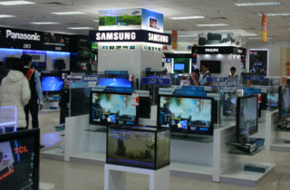 TV cong chưa hấp dẫn người dùng Việt