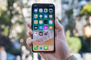 iPhone X - sang trọng nhưng chưa hoàn hảo