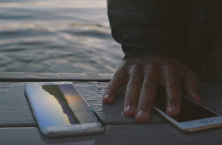 Samsung tung video chê iPhone lạc hậu, khuyên mua Note 8