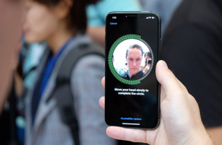 Face ID trên iPhone X an toàn đến đâu?