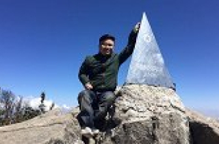 'Chàng trai xương thủy tinh' chia sẻ kinh nghiệm chinh phục đỉnh Fansipan