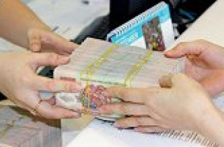 Siết giải ngân trực tiếp hay giám sát bằng chuẩn quản trị rủi ro?