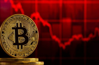 Bitcoin kẹt trong ‘cơn lốc’ giảm giá
